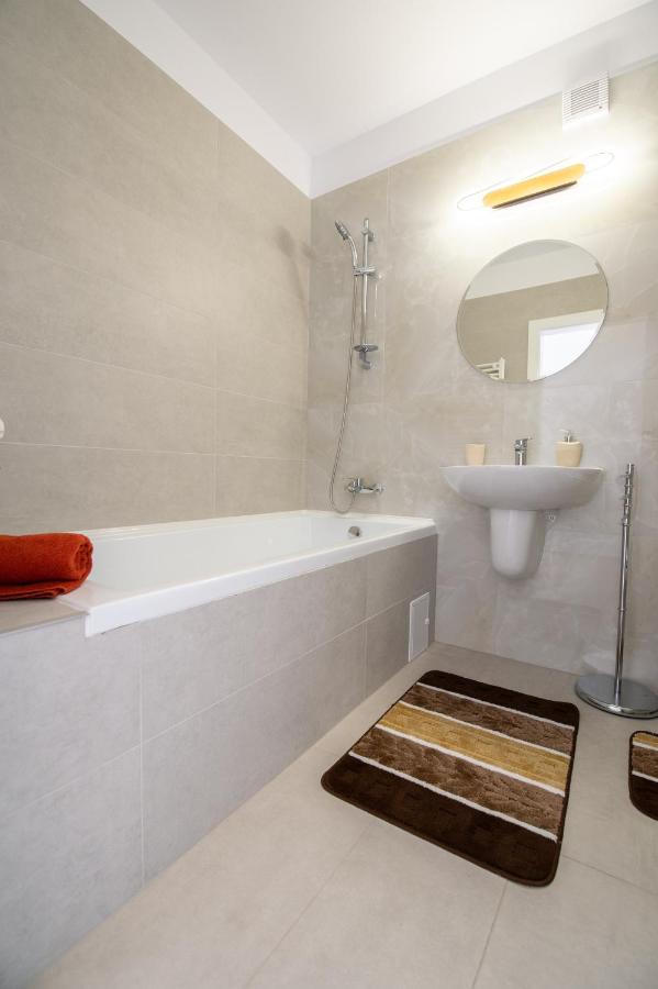 Claseb Apartment Timișoara Zewnętrze zdjęcie